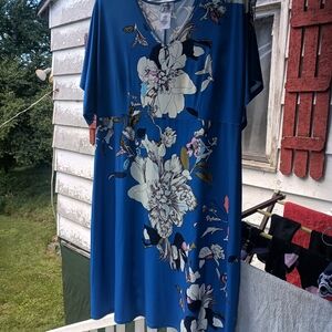 Monroe & Main Royal Blue Floral Dress